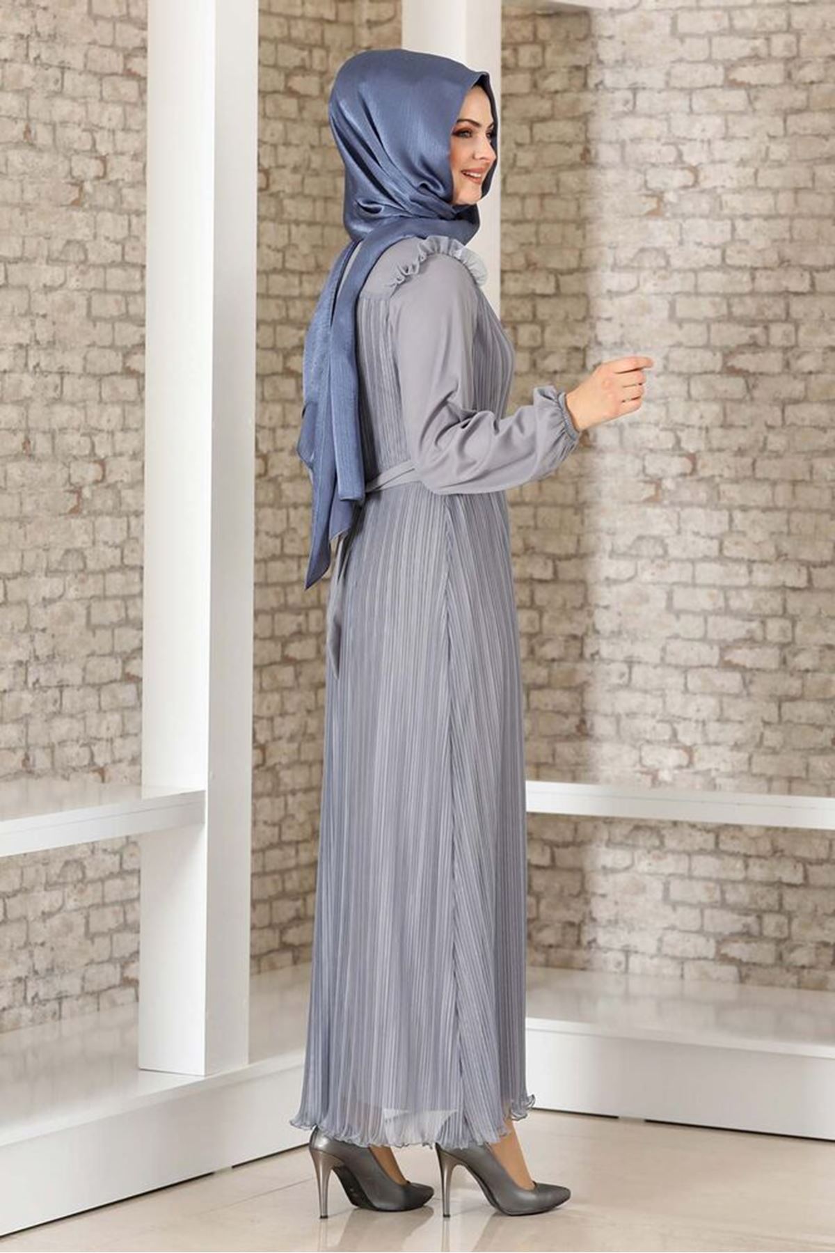 Gri Robalı Boydan Piliseli Lady Abiye Elbise